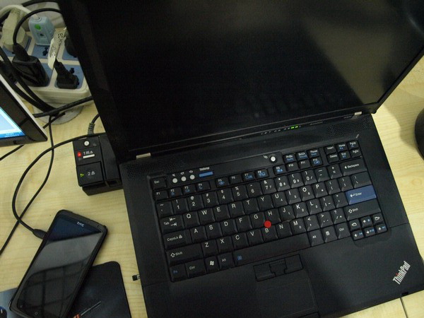 给工作站安了个新家，IBM W500扩展坞。