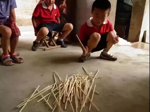 70、80、90后，小时候开学的场景！你还记得吗…..