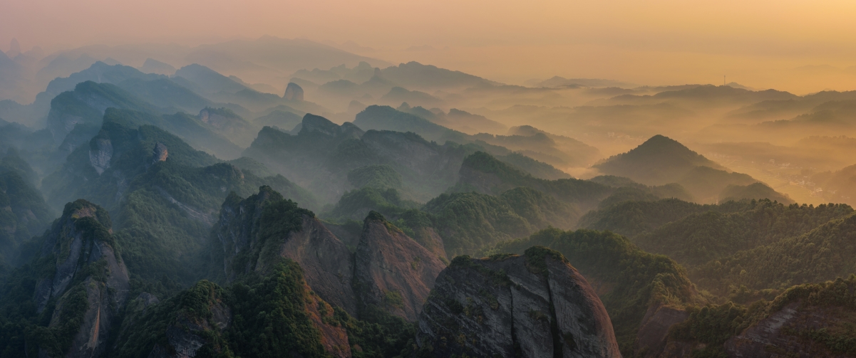 湖南日出连绵山脉，全景自然美景4K壁纸，高清3440x1440下载