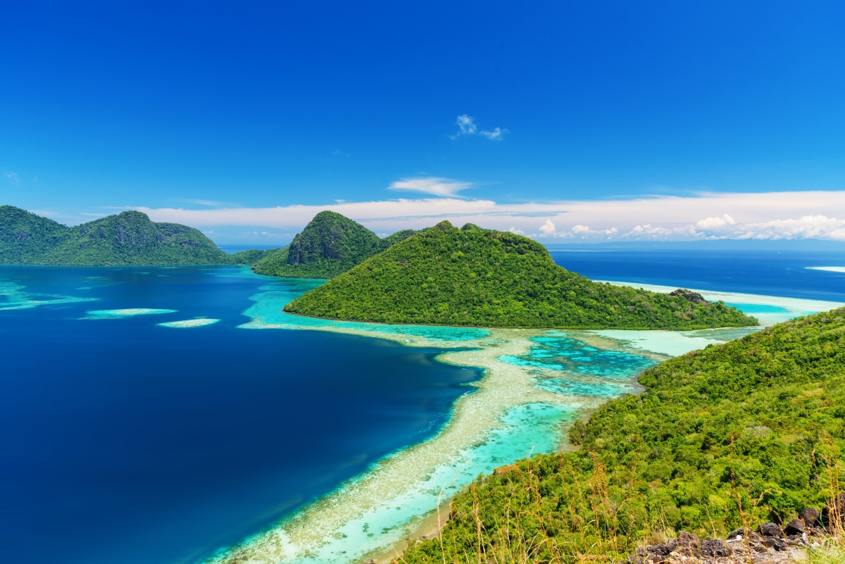 蓝天海岛绝美4K风景壁纸 高清4000x2670下载