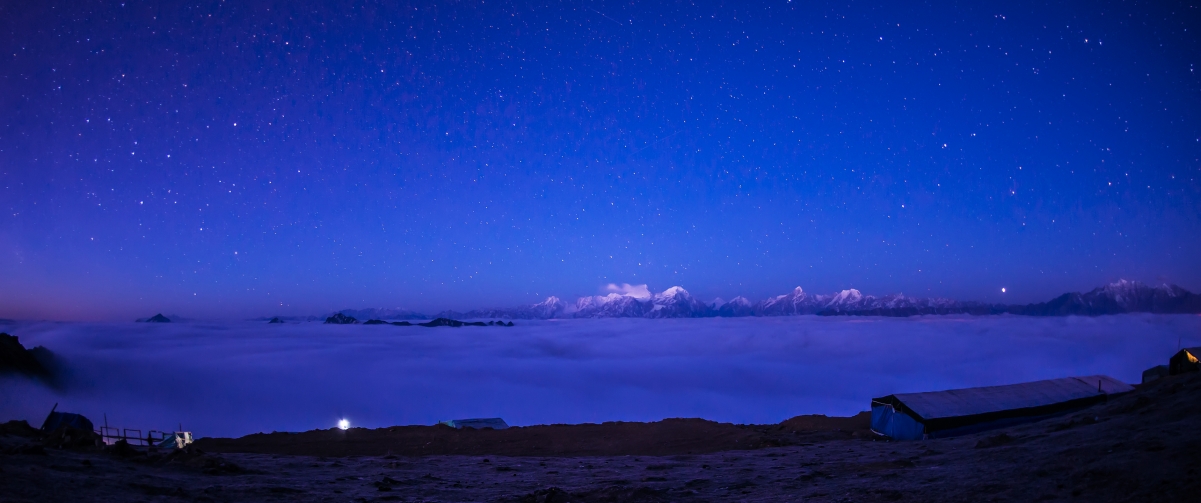 牛背山绝美星空4K超清壁纸，3440x1440分辨率，高清风景图片一键下载