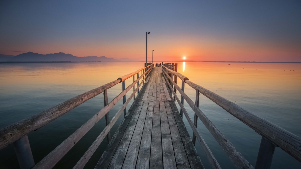 绝美夕阳码头4K摄影风景壁纸，高清3840x2160下载