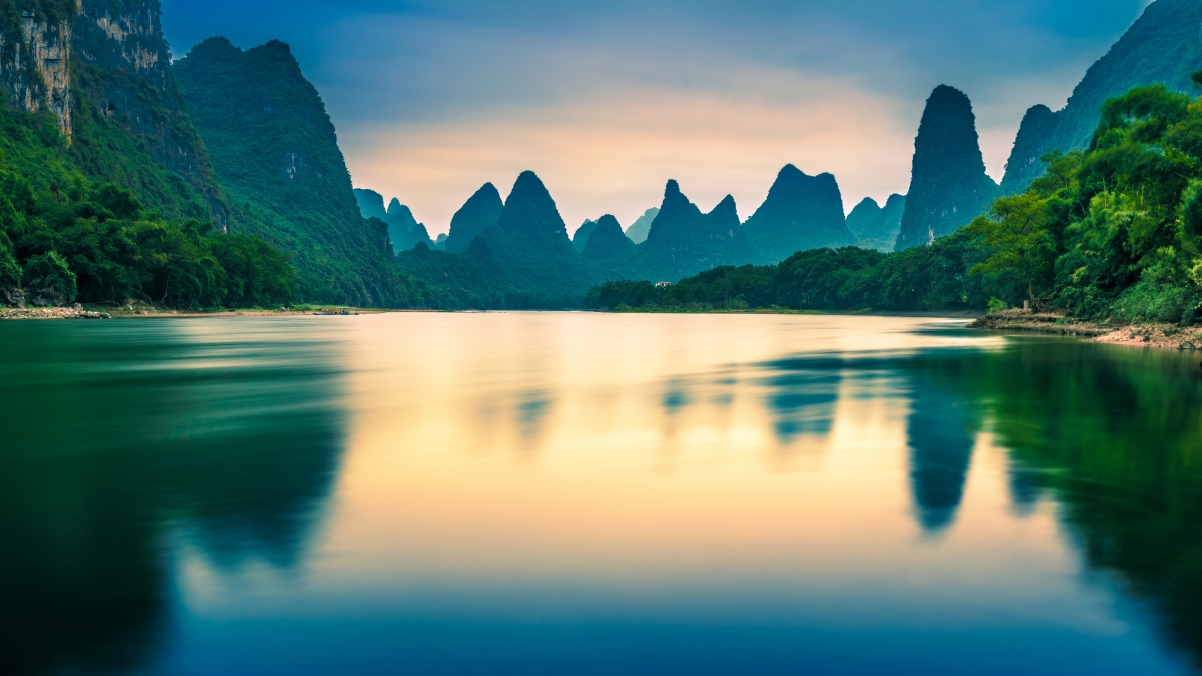 广西阳朔绝美风光，超高清4K壁纸，3840x2160分辨率，免费下载！