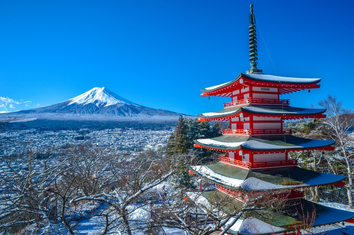 富士山绝美风光，4K高清壁纸，震撼视觉享受，2048x1363分辨率，一键下载！