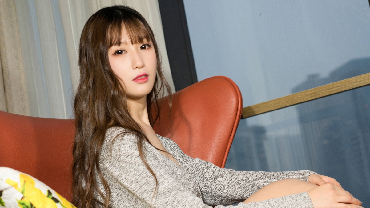 高清养眼，丹丹美女4K超清壁纸，3840x2160分辨率，一键下载尽享视觉盛宴