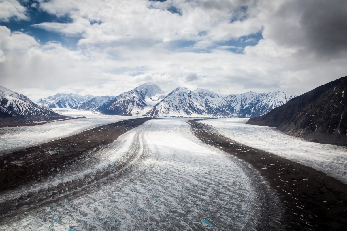 绝美雪峰6K超清风景，4K高清壁纸下载，分辨率5760x3840