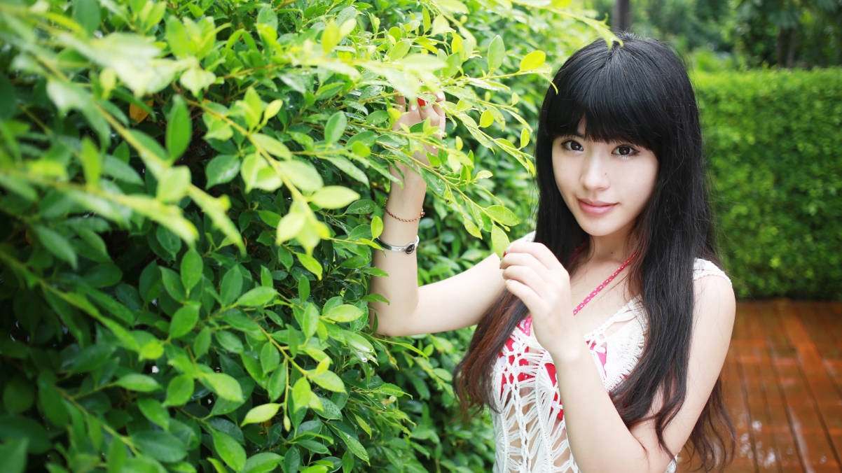 刘雪妮Verna，绝美长发模特4K高清壁纸，3840x2160超清下载