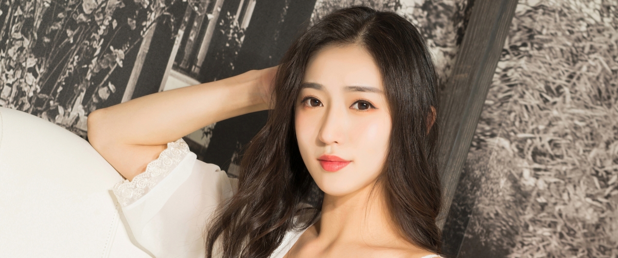 森系长发美女姜璐，绝美4K壁纸，3440x1440高清下载