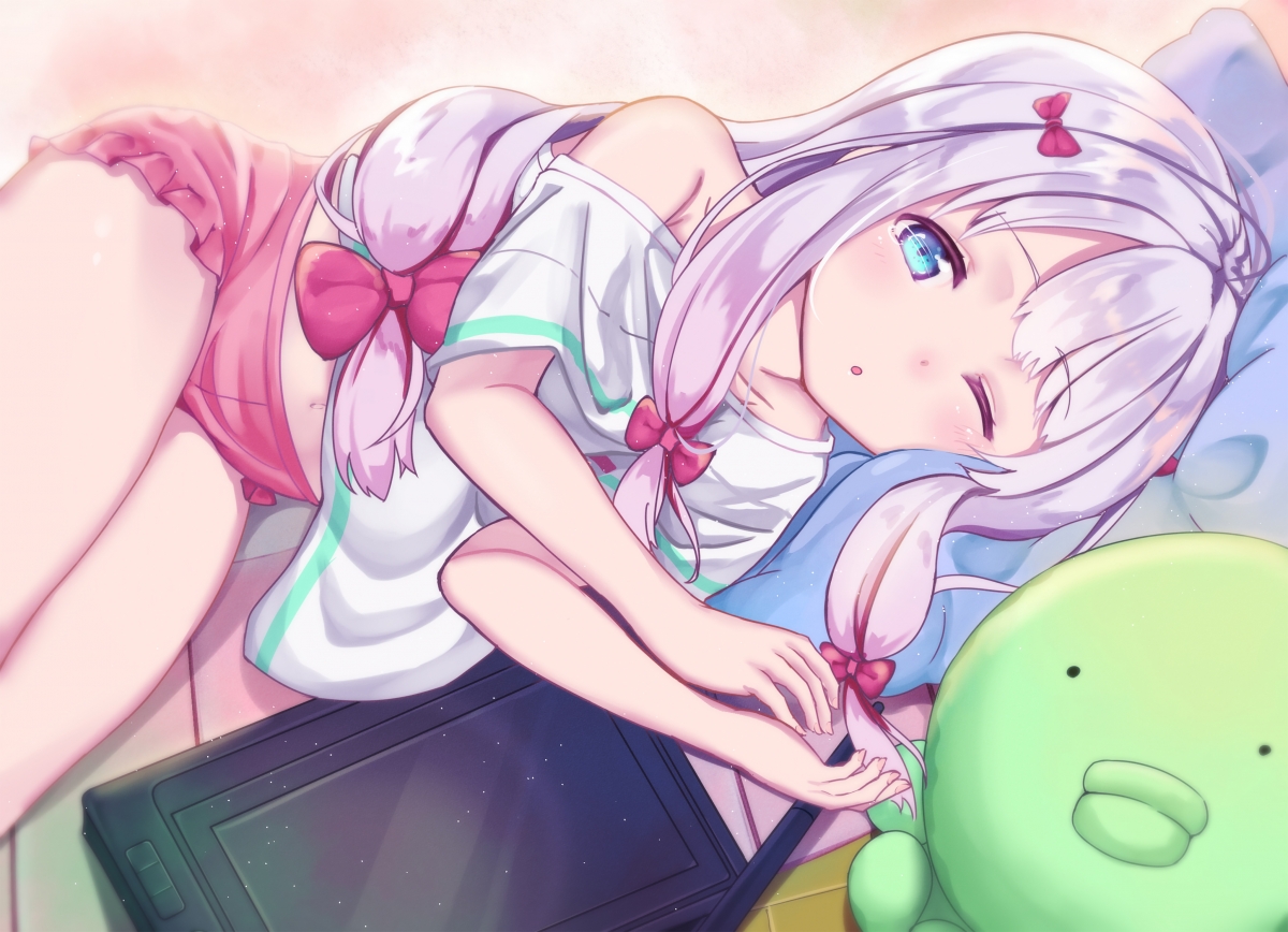单闭眼白发女孩动漫壁纸，超清4K图片，4096x2963分辨率，精美下载