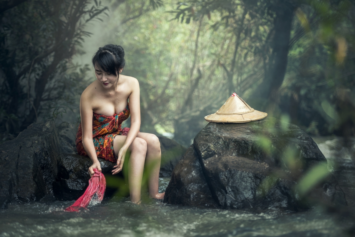 柬埔寨瀑布美景，可爱美女6K高清壁纸，惊艳你的屏幕！