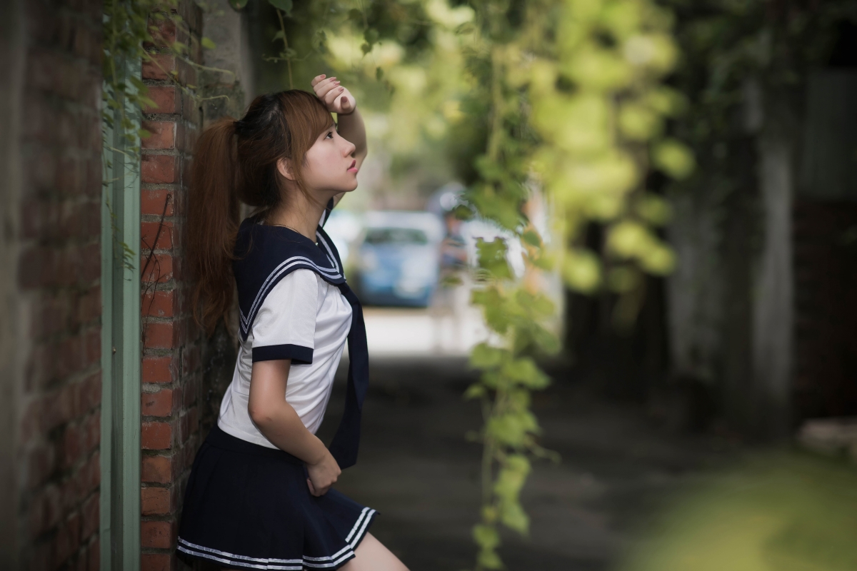 校园美女穿校服精选，高清4K壁纸，绝美画面，4300x2867超清下载