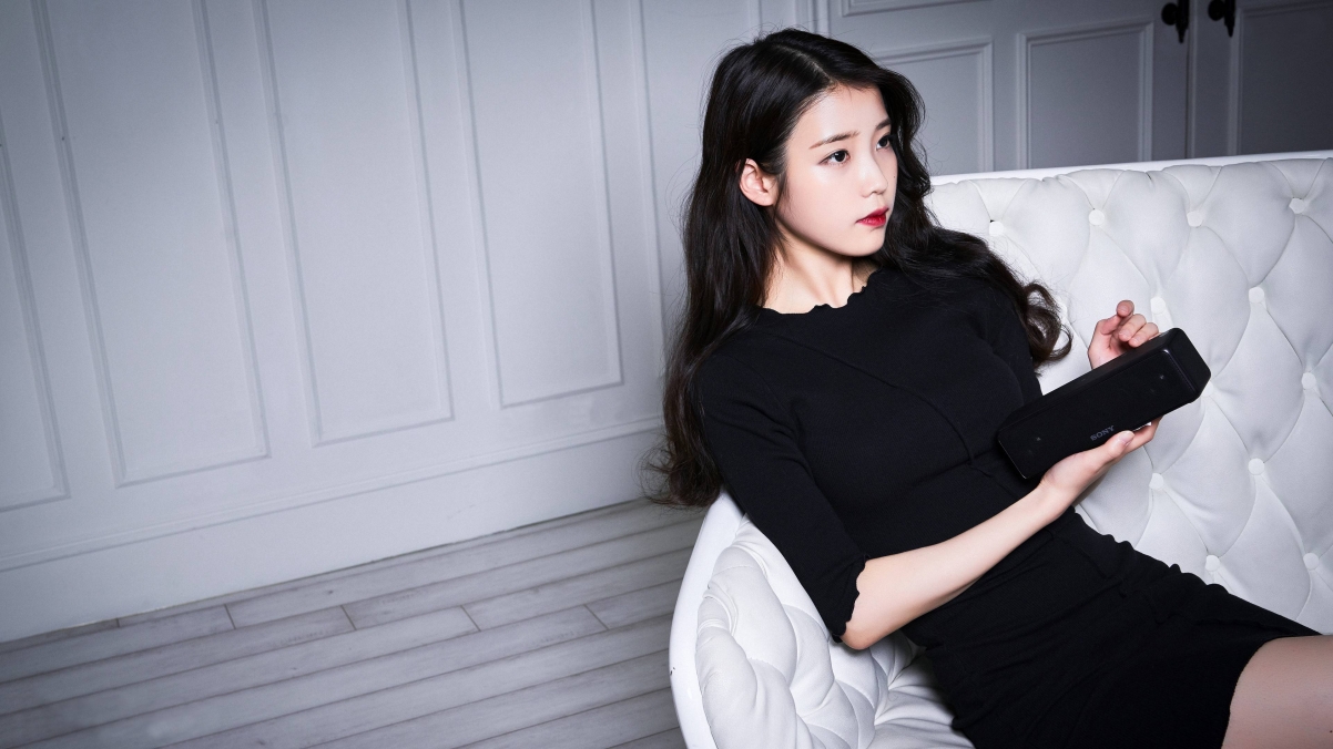 李知恩绝美4K壁纸，高清美女图片，3840x2160超清下载