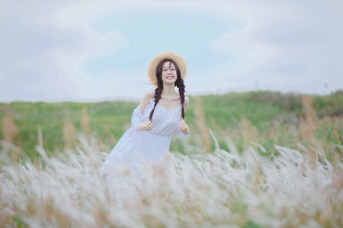 虞书欣清新风4K壁纸，绝美高清美女图片，4096x2730分辨率下载