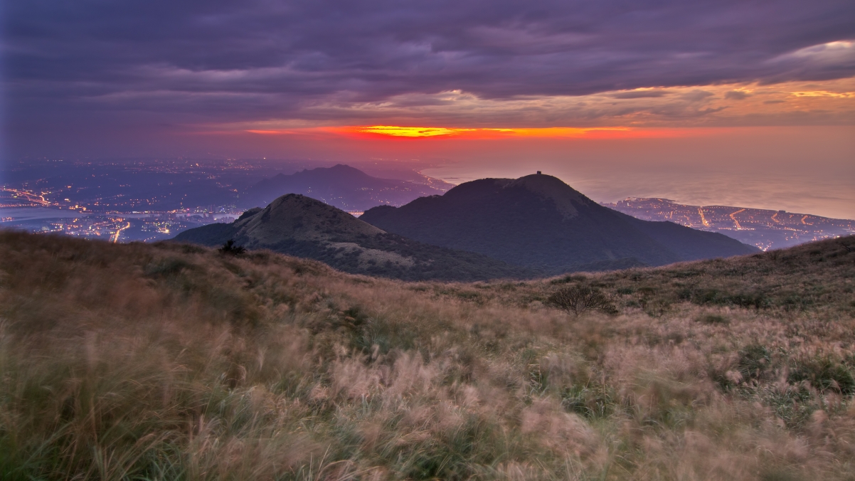 台湾大屯火山绝美风光，3840x2160超清4K壁纸，高清下载享不停