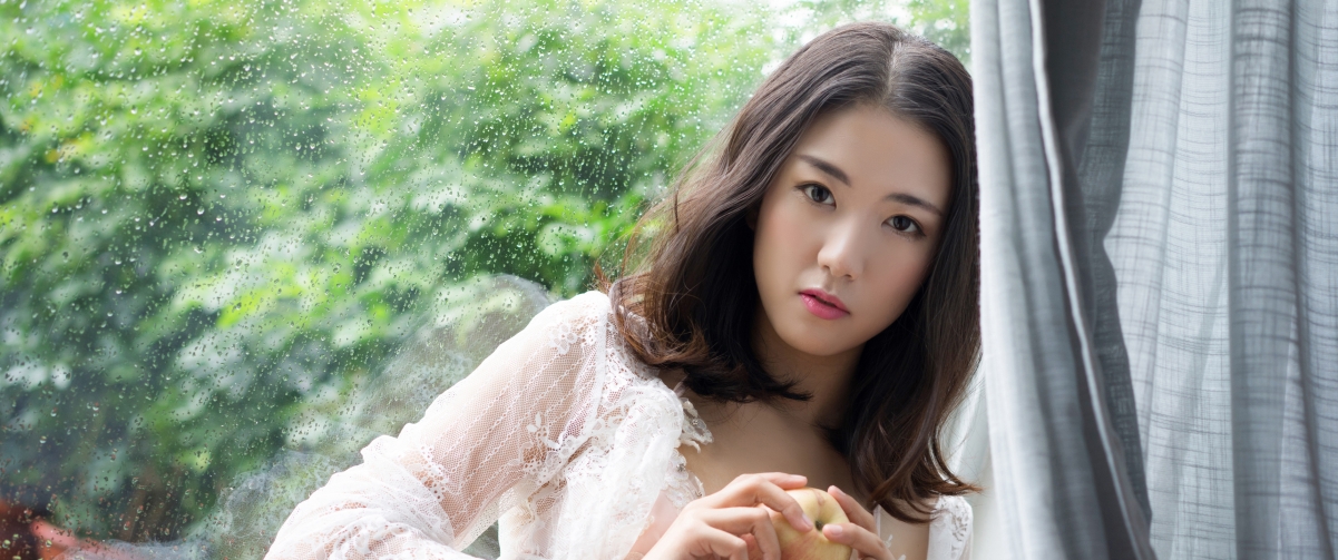 宁宁美女高清壁纸，养眼4K美女图片，3440x1440分辨率，免费下载