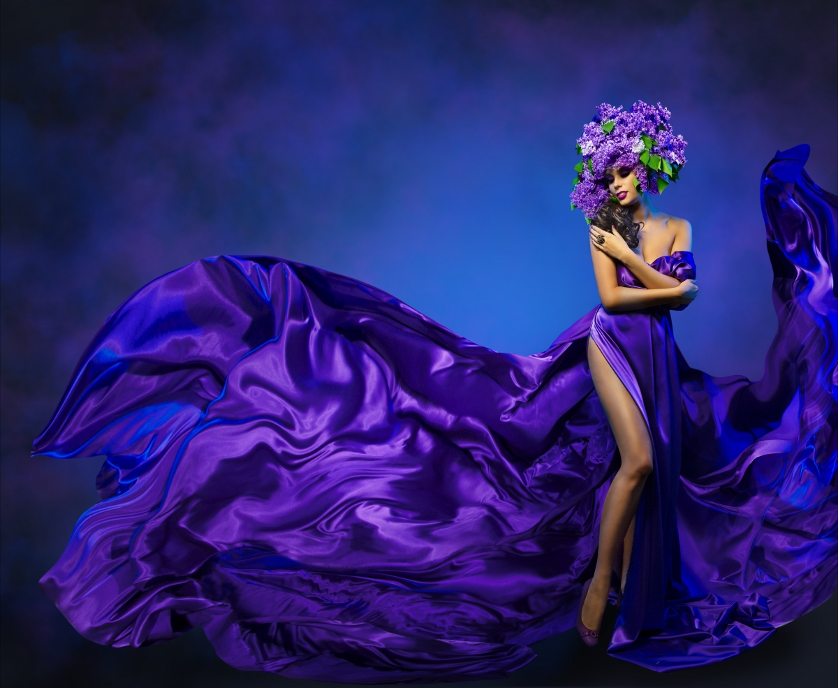 时尚飞布花连衣裙美女模特儿跳舞壁纸，丁香风韵，6K高清大图下载