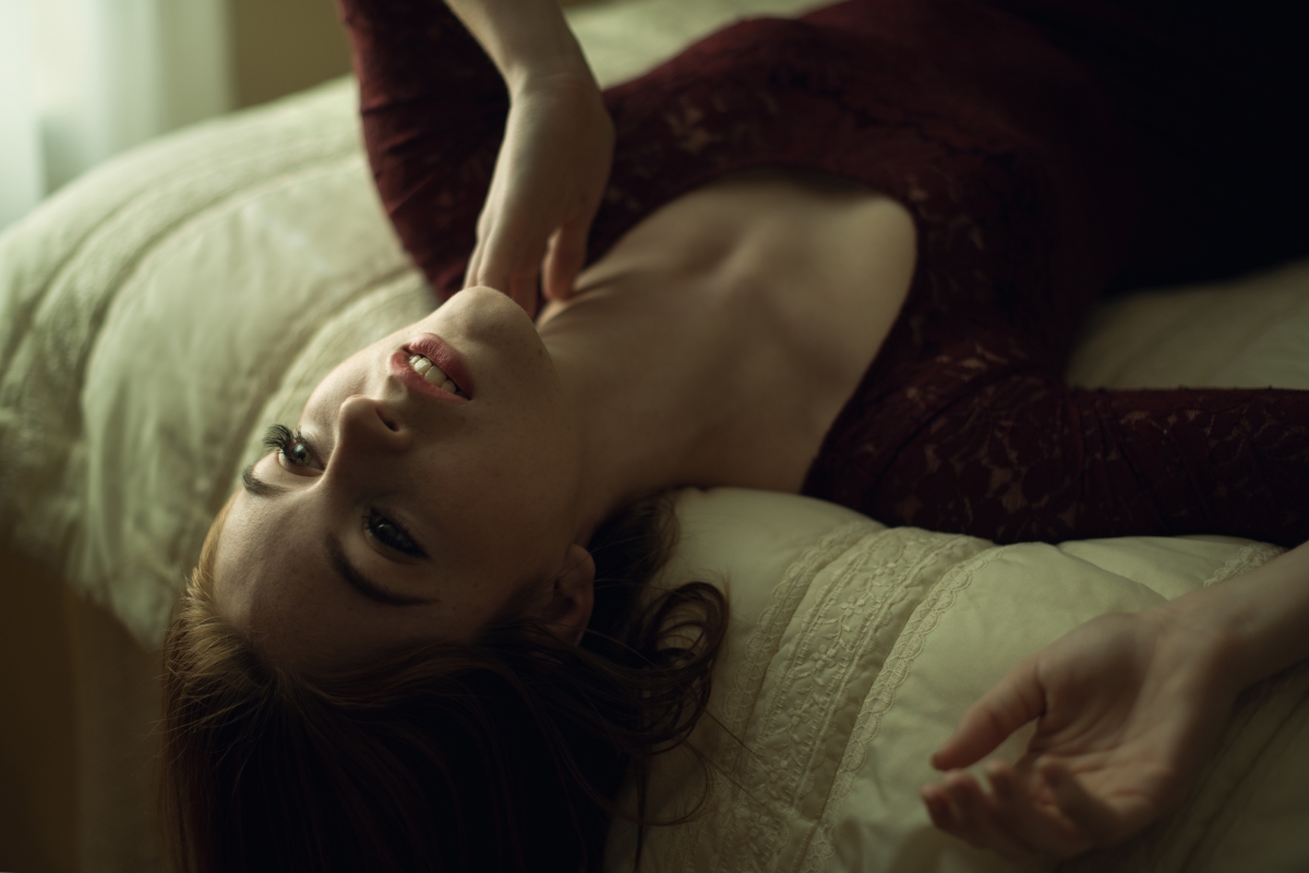 外国斑点美女惊艳睫毛特写，4K超高清壁纸，精美4000x2670分辨率，一键下载