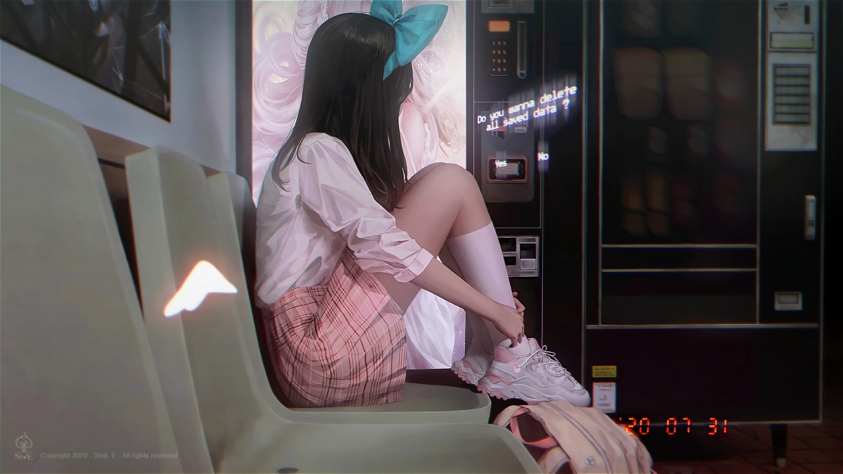 甜美长发少女，蝴蝶发饰配白衬衫粉裙，运动风行李包，候车室风情，4K高清动漫壁纸下载