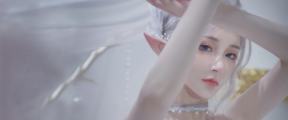 精灵美女壁纸，尖耳蓝眸，带鱼屏4K高清，3440x1440动漫美图下载