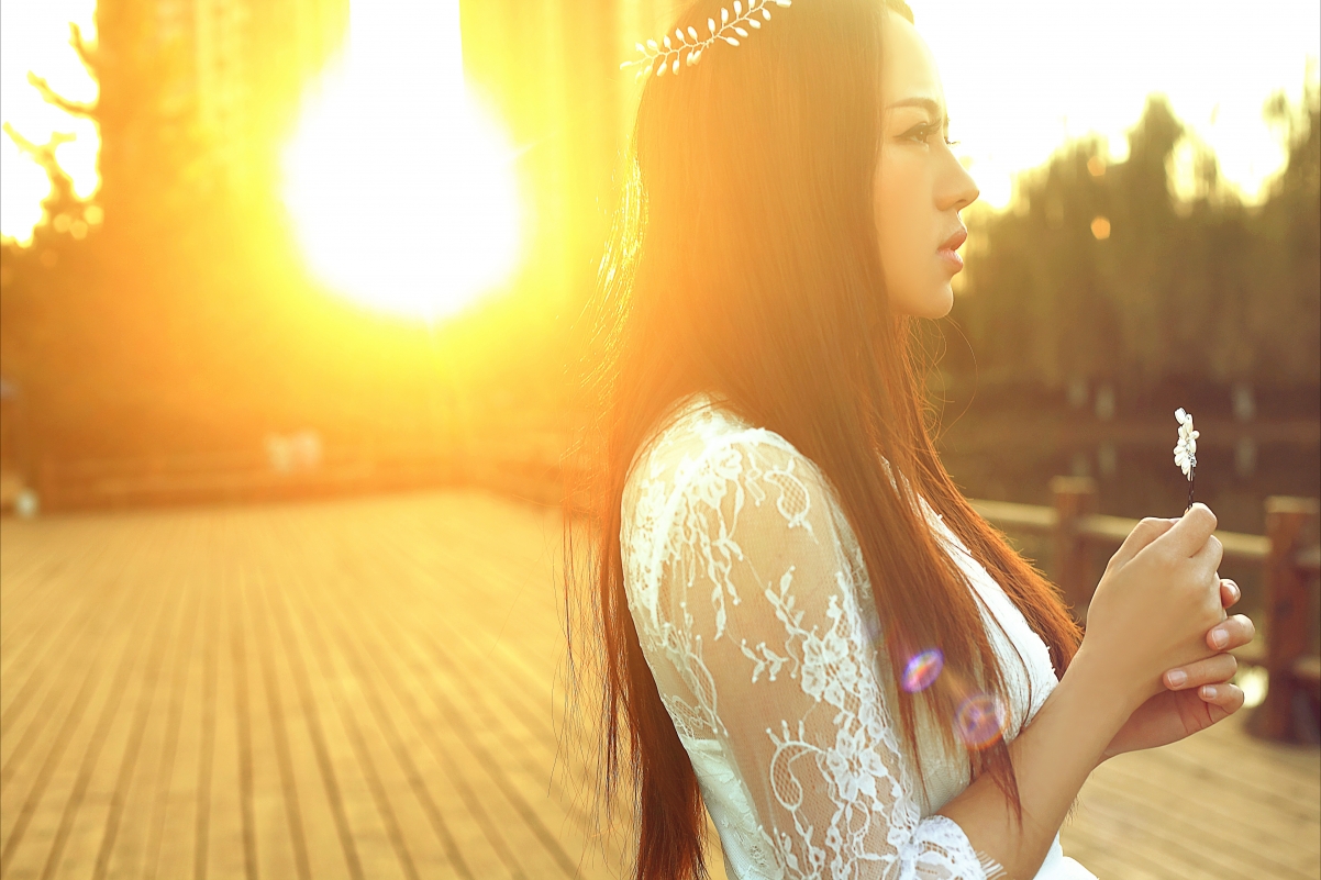 清新美女背影写真，高清5K壁纸下载，5616x3744超清画质