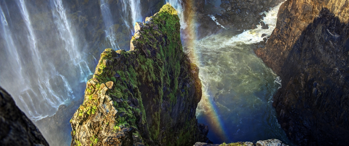 维多利亚瀑布绝美彩虹风景，4K高清壁纸，3440x1440分辨率，免费下载
