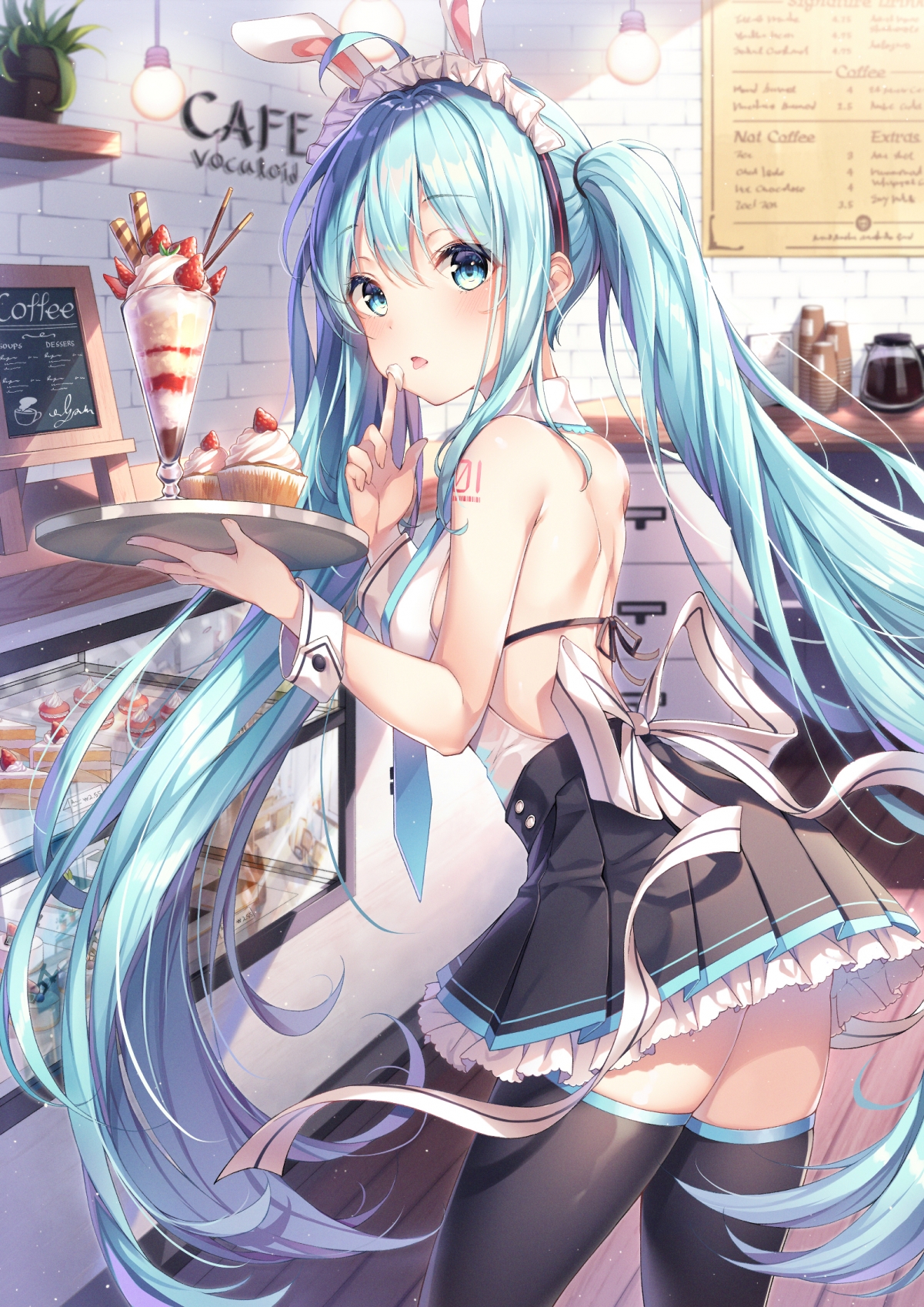 初音未来女仆装，绝美4K手机壁纸，高清1595x2255，一键下载