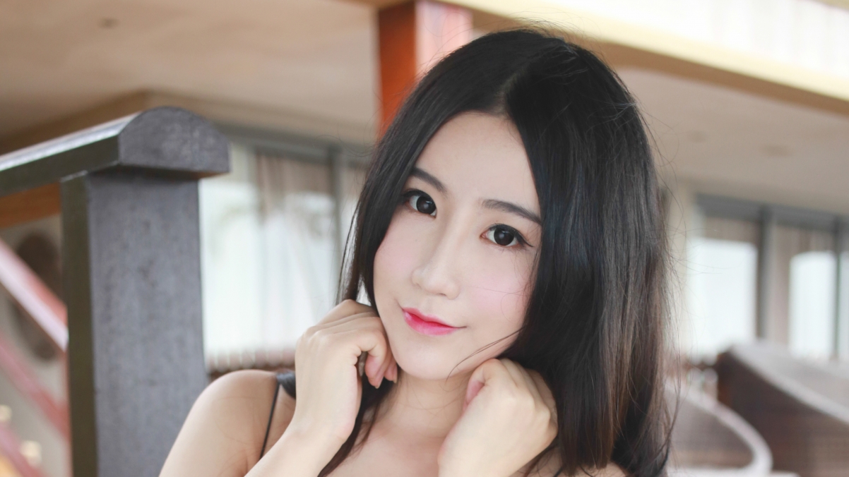 谢芷馨绝美4K壁纸，高清美女图片，3840x2160分辨率，一键下载