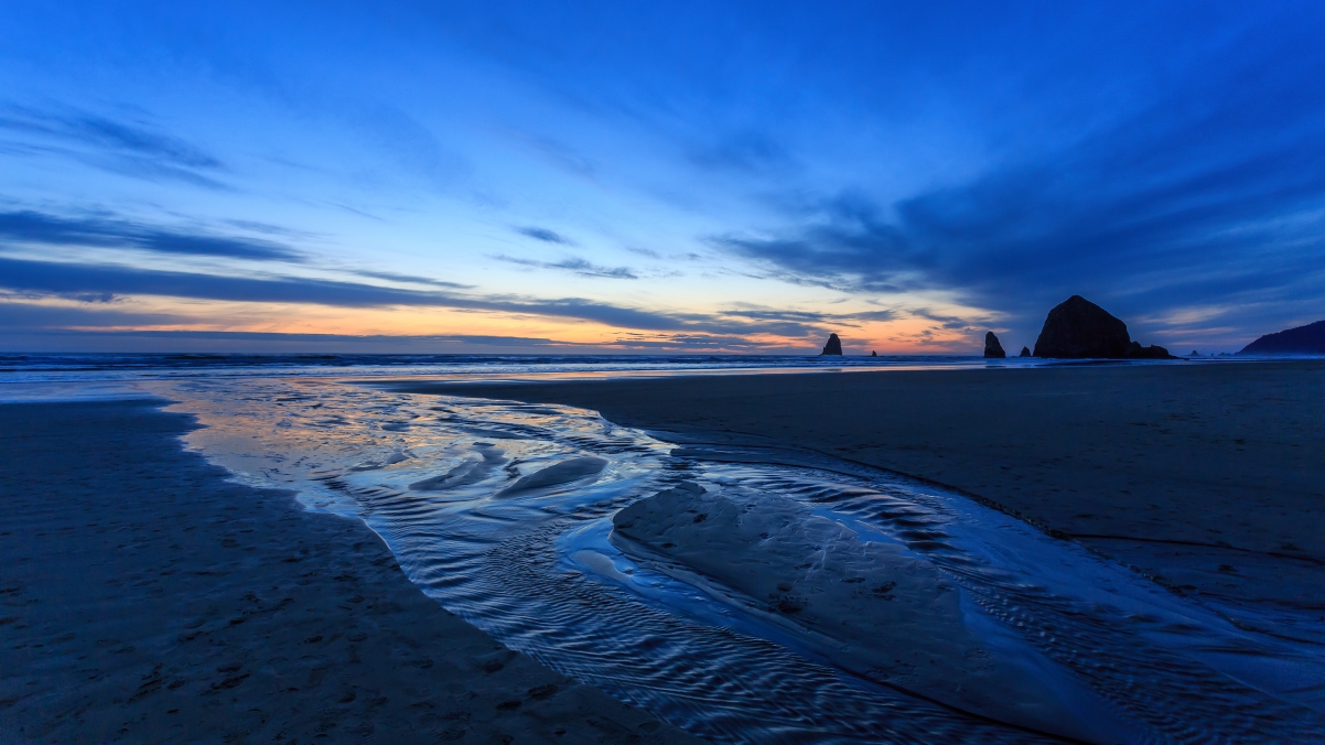 加勒比海滩夜景4K超清壁纸，3840x2160高清大图，免费下载