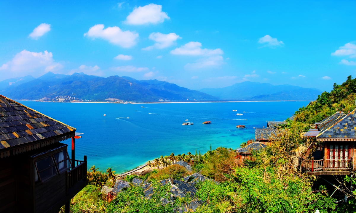 三亚陵水绝美海景，4K高清鸟瞰壁纸，4200x2519分辨率免费下载