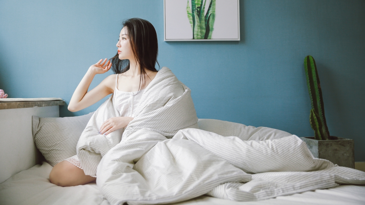 妮妮清新摄影，绝美4K高清美女壁纸，3840x2160分辨率，免费下载