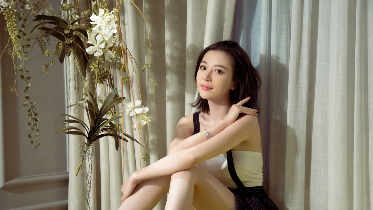 慕羽茜居家美照，精选4K高清壁纸，3840x2160分辨率，养眼又下载便捷