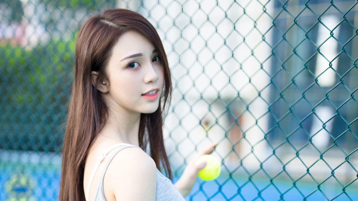 网球女神惊艳亮相！4K超清壁纸，3840x2160分辨率，美女图片任你下载