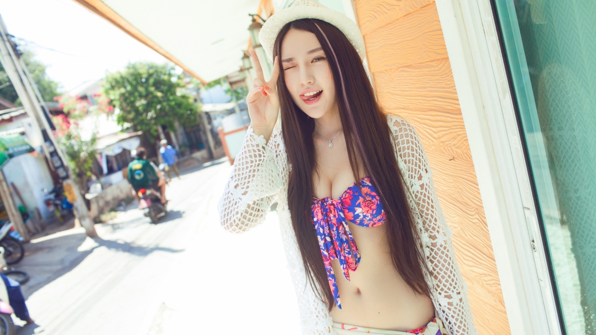 刘奕宁Lynn 4K超高清美女壁纸，3840x2160分辨率，精美桌面背景图下载