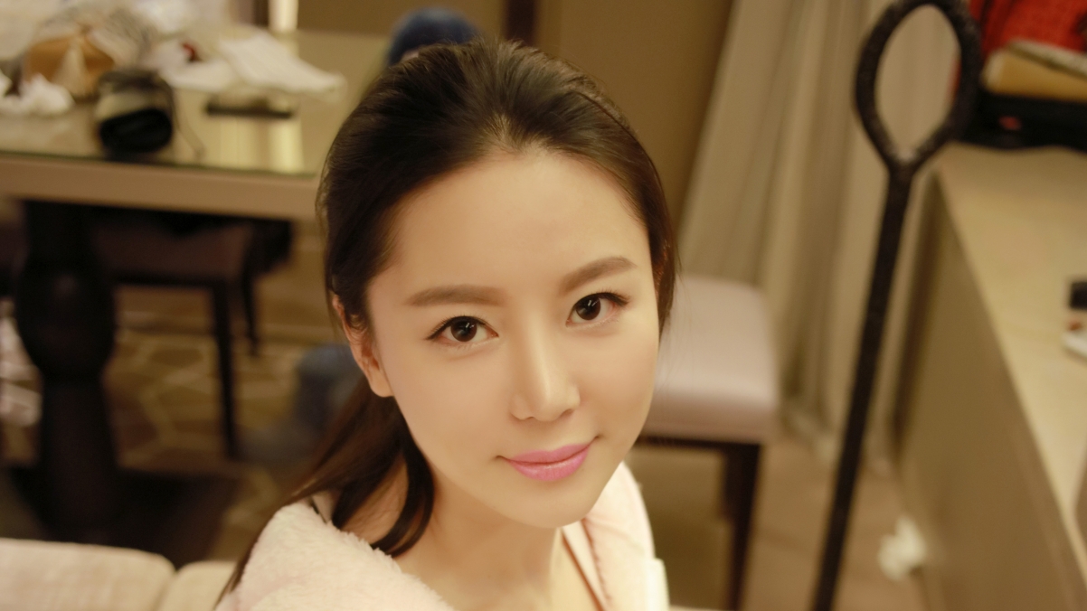 慕羽茜写真集，高清4K美女模特壁纸，3840x2160分辨率，免费下载