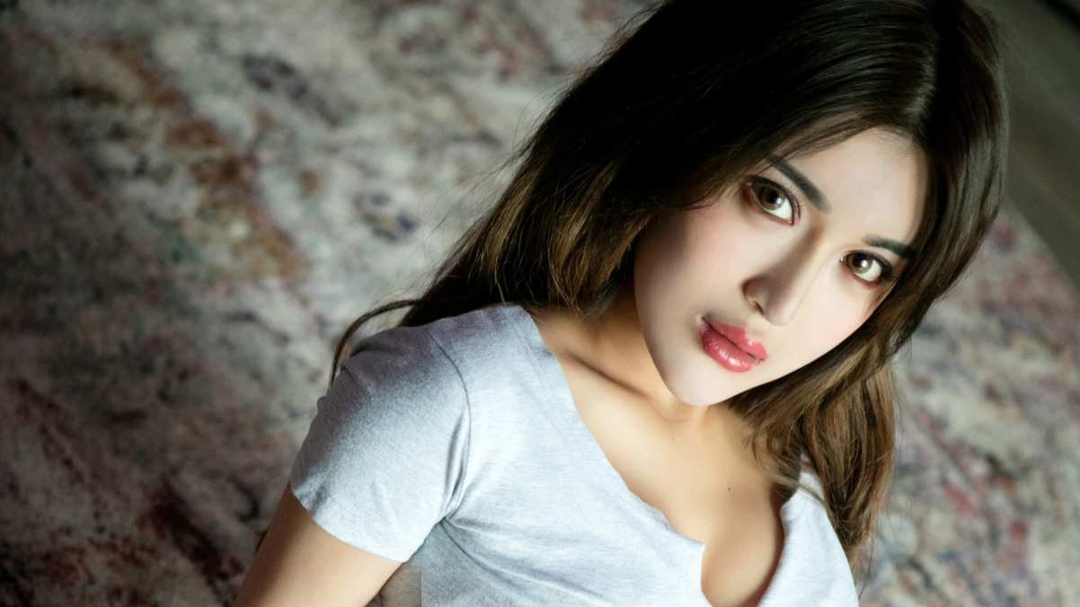 林熙美女模特惊艳亮相，高清4K壁纸免费下载，3840x2160分辨率