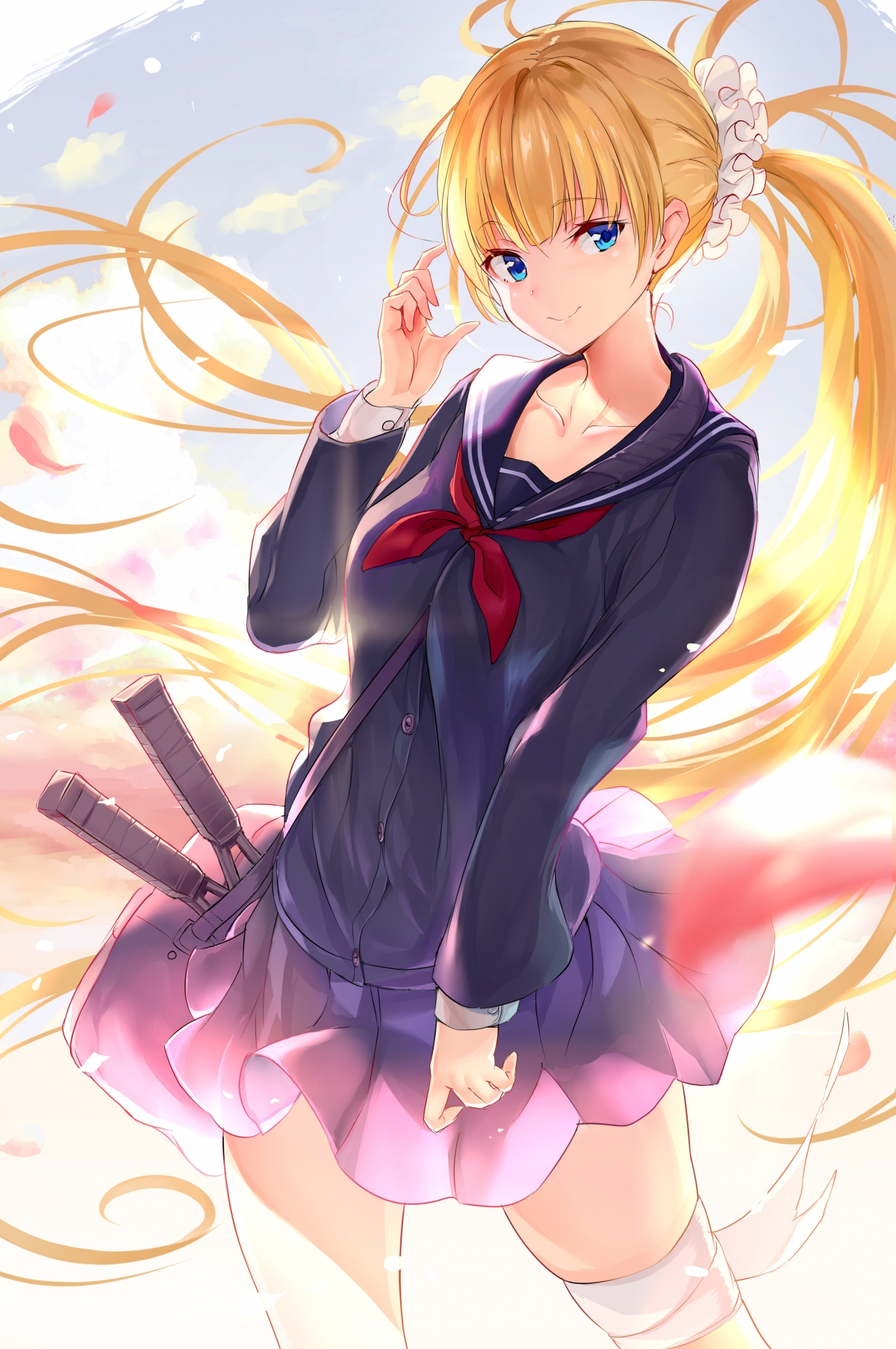 金发少女穿黑色水手服，超清4K竖屏动漫壁纸，高清2721x4092像素，一键下载！