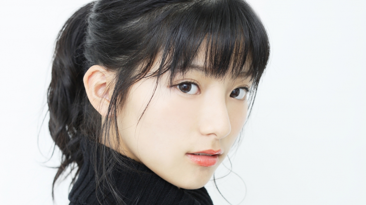 日本4K超高清美女大图，精选壁纸，3840x2160分辨率下载