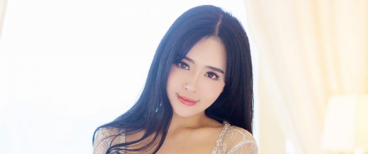 刘钰儿绝美壁纸，4K高清带鱼屏版，3440x1440分辨率，免费下载