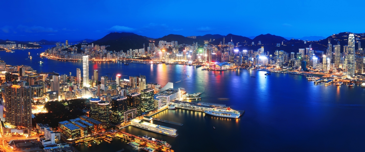 绝美傍晚海边港口城市风光，4K高清壁纸下载，3440x1440分辨率