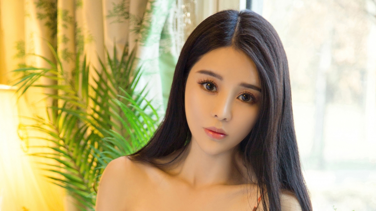 杜小雨绝美4K壁纸，高清美女图片，3840x2160分辨率，免费下载