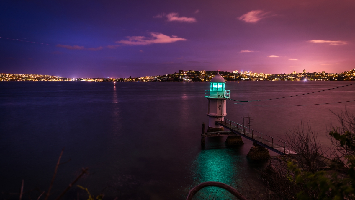 绝美海滨夜景，官方5K超清壁纸，高清4K风景图片，5120x2880分辨率，免费下载