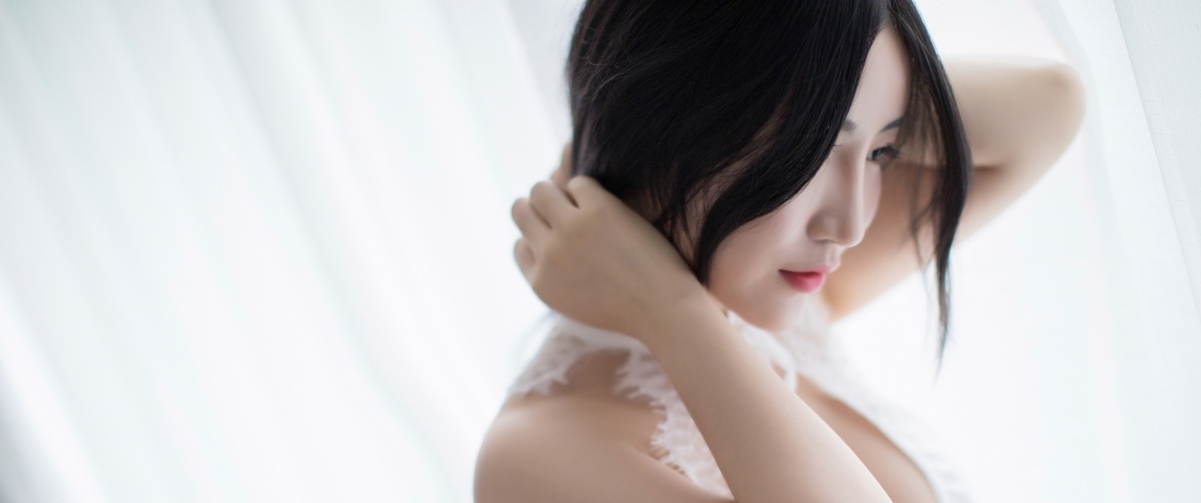 清纯女神绯月樱惊艳亮相！超高清4K壁纸，3440x1440分辨率，一键下载！