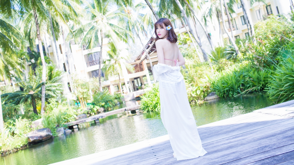 Sandy陈天扬绝美露背写真，4K高清美女壁纸，3840x2160超清下载