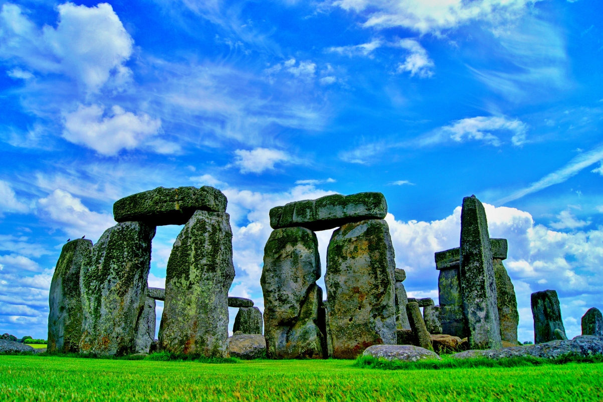 英国巨石阵纪念碑，绝美4K风景壁纸，超清画质，震撼来袭！4592x3056高清下载