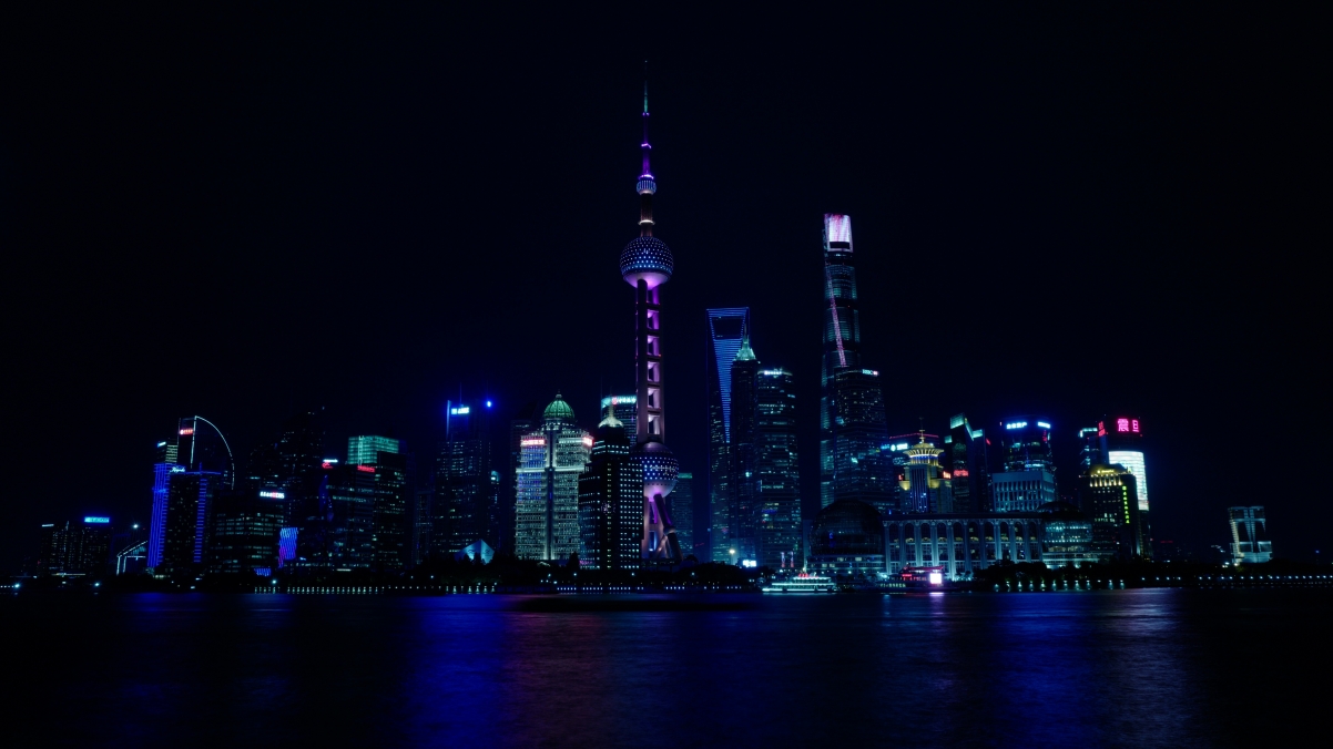 上海夜景4K超清壁纸，高清3840x2160风景图片，免费下载