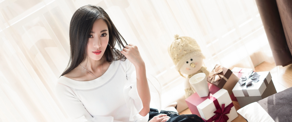 颖儿绝美壁纸大赏，4K高清美女图片，3440x1440分辨率，一键下载！