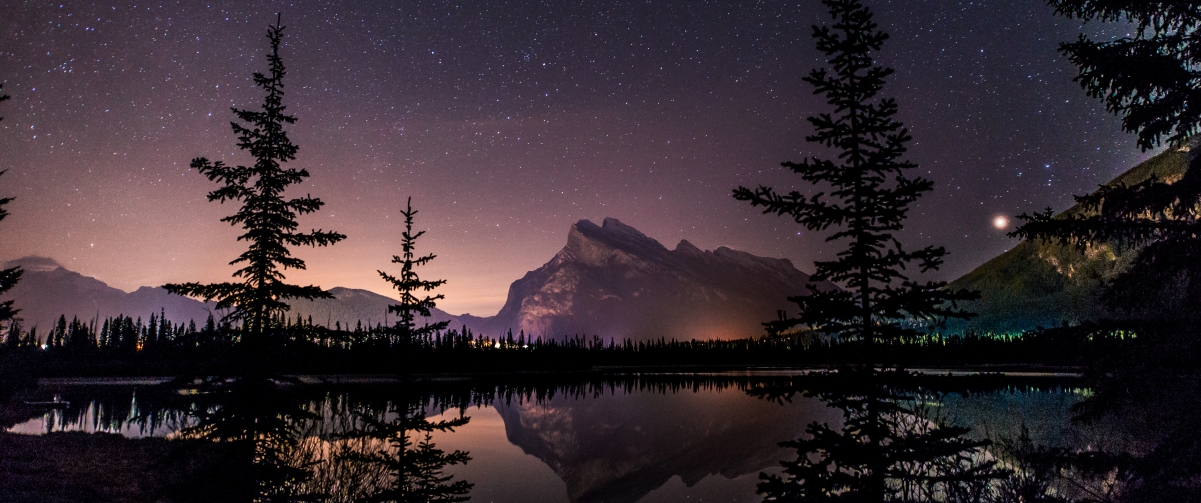 班夫国家公园朱砂湖星空美景，4K高清壁纸，3440x1440分辨率，畅享自然奇观