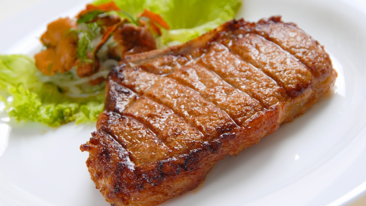 肉类美食大赏，牛排4K超高清壁纸，3840x2160极致画质，免费下载