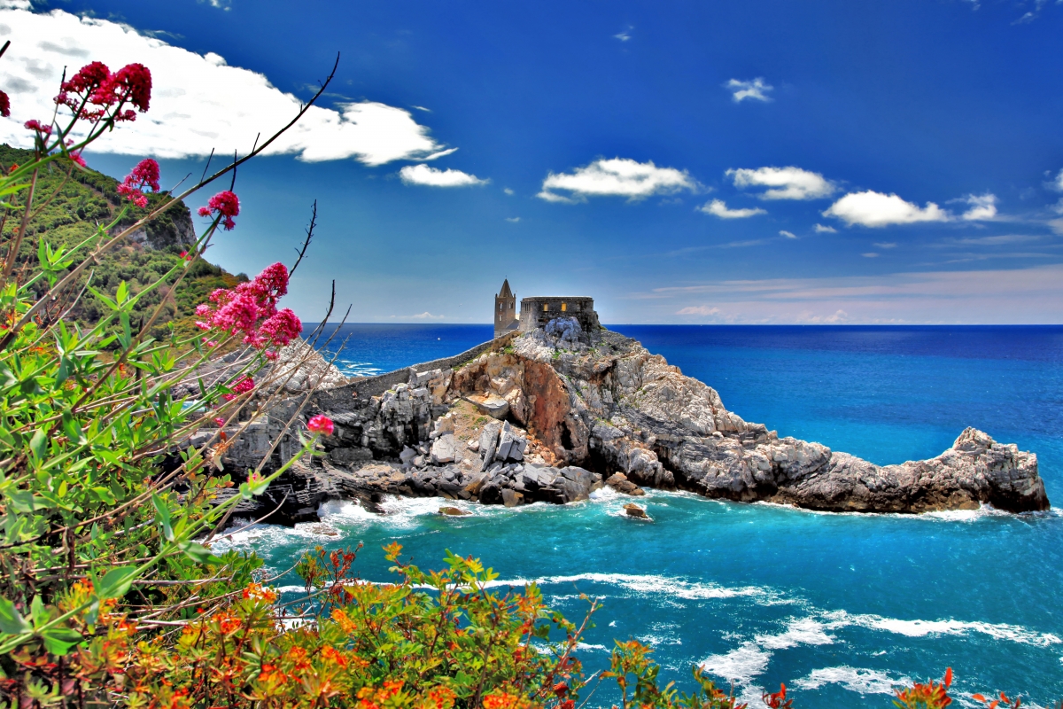 意大利海滨美景，超高清4K壁纸，绝美风景尽在眼前，4000x2667分辨率，免费下载！
