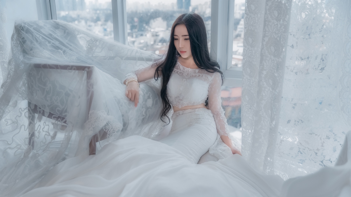 新娘绝美瞬间，高清4K白色婚纱壁纸，3840x2160分辨率美女图片下载